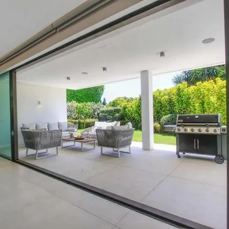 Modern In Prime Location Puerto Banus * Marbella